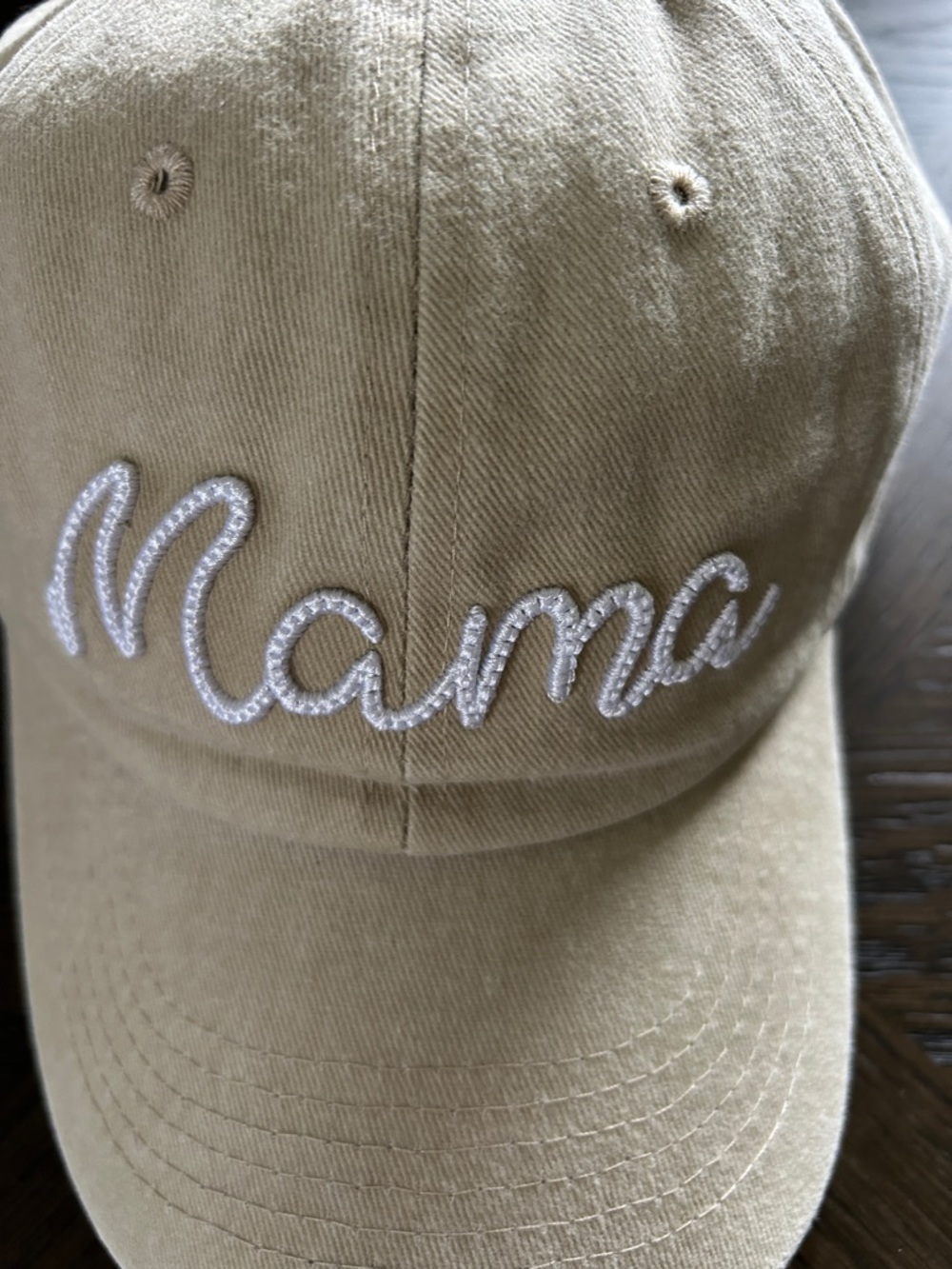 Mama Embroidered Baseball Cap NWT - Picture 2 of 6